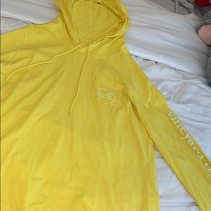 Vineyard vines sweatshirt